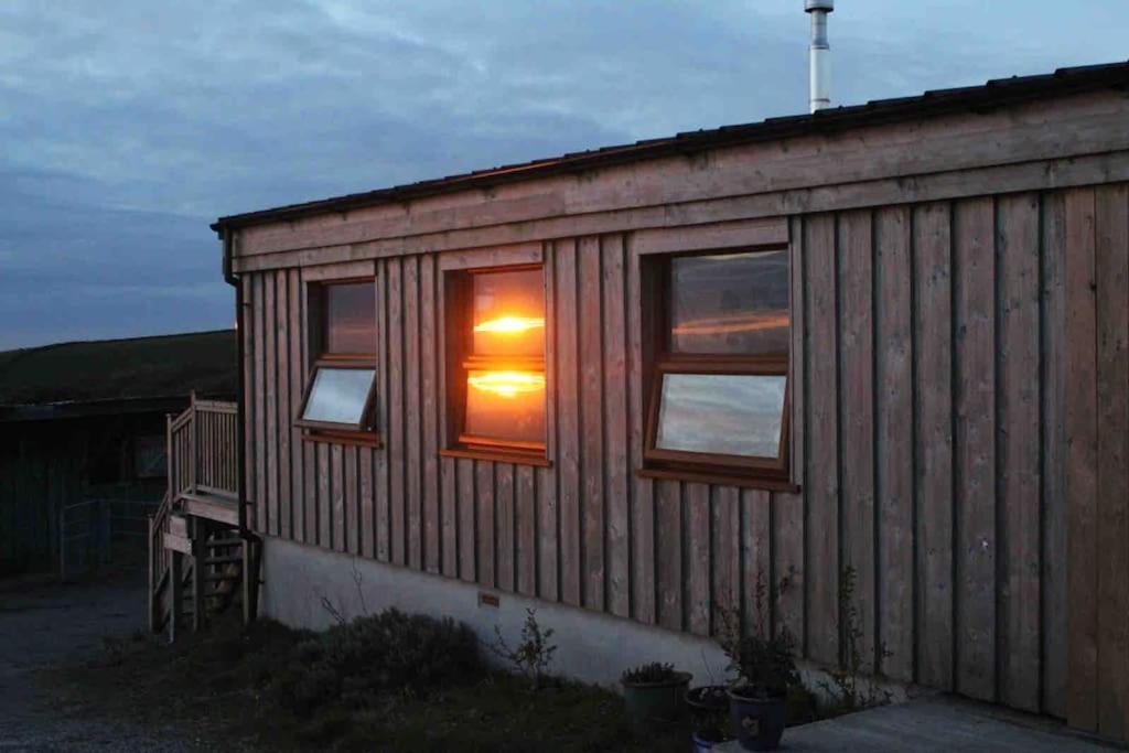 ביוד Spacious Cabin On Isolated Farm With Sea View מראה חיצוני תמונה