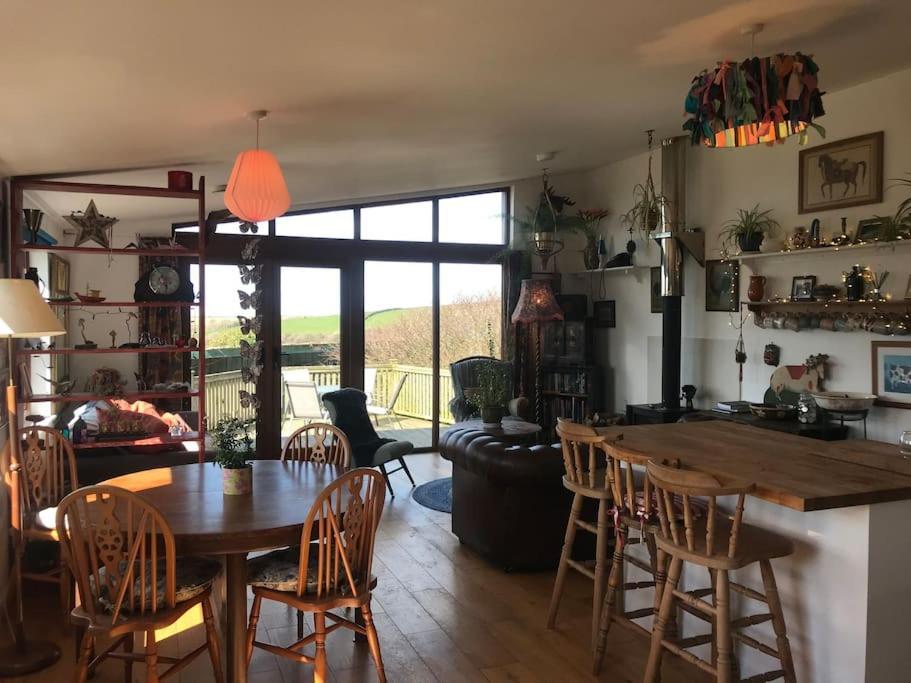ביוד Spacious Cabin On Isolated Farm With Sea View מראה חיצוני תמונה